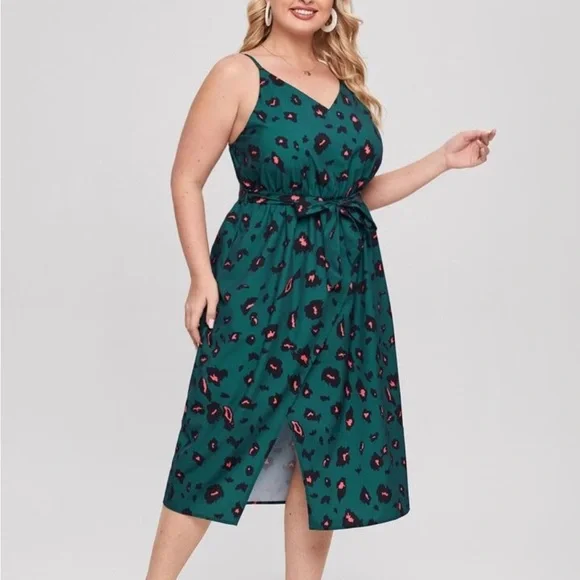 SHEIN Pink Cheetah Print Dress*missing belt* - Picture 3 of 15